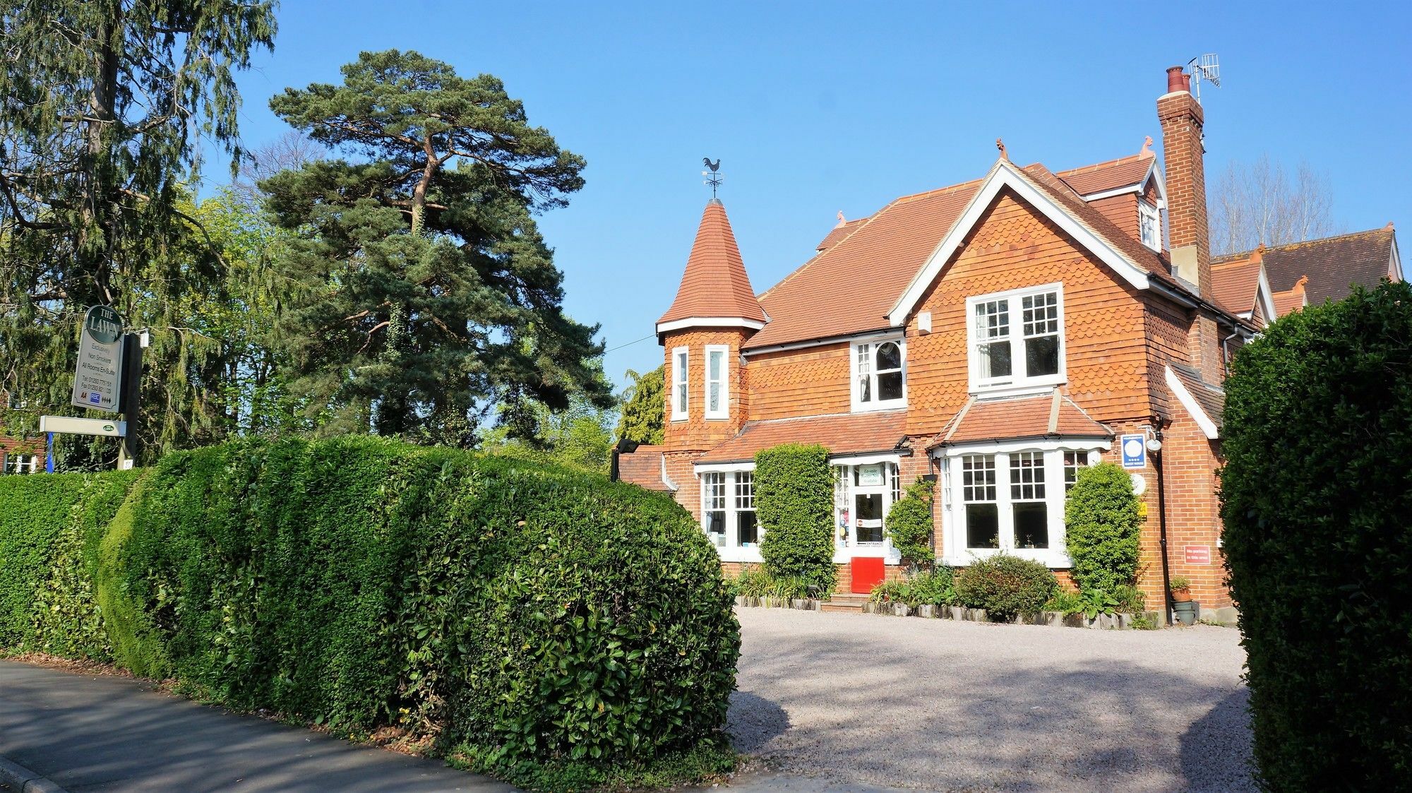 The Lawn pensión Horley Exterior foto